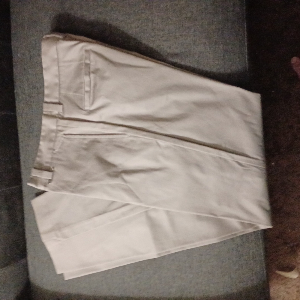 Kenneth cole stretch khaki dress pant (new w/o tags)